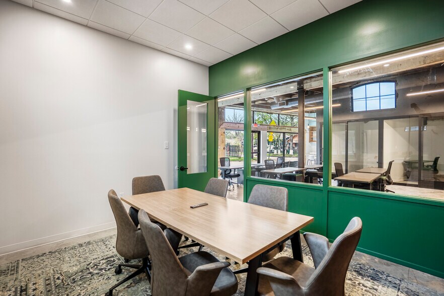 More Photos Of 1109-1115 Dumble st, Houston Office For Sale