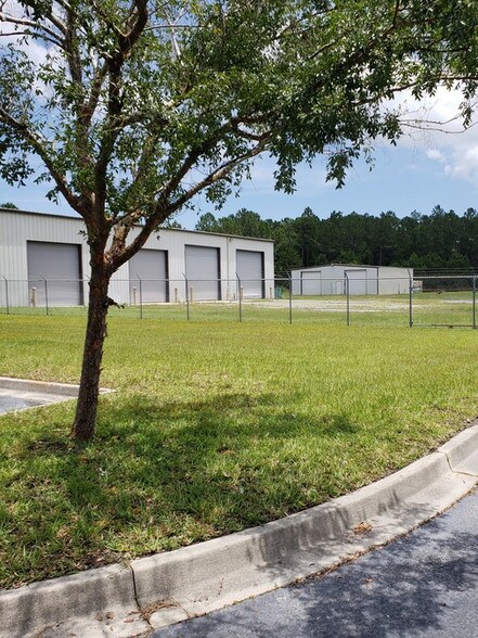 More Photos Of 1275 County Road 210 W, Jacksonville Warehouse For Sale