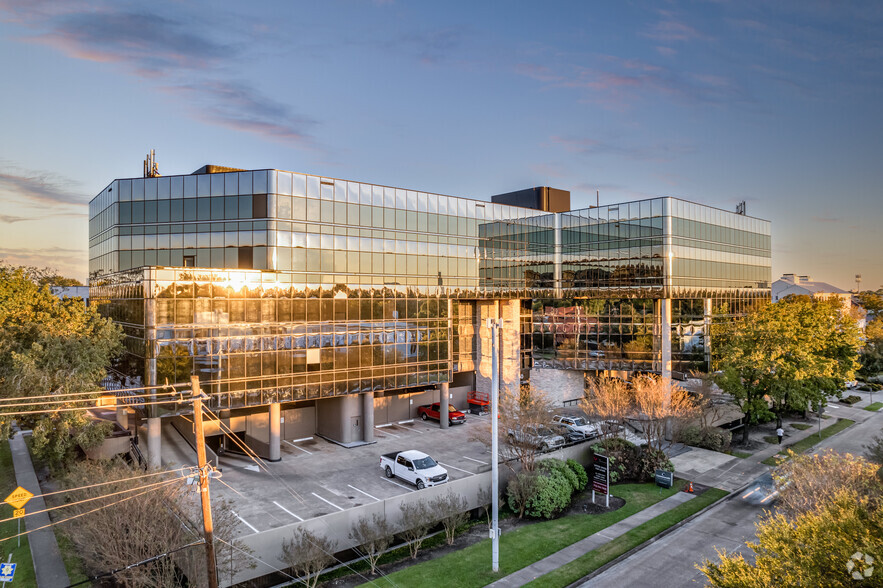 Primary Photo Of 550 Westcott St, Houston Office For Lease