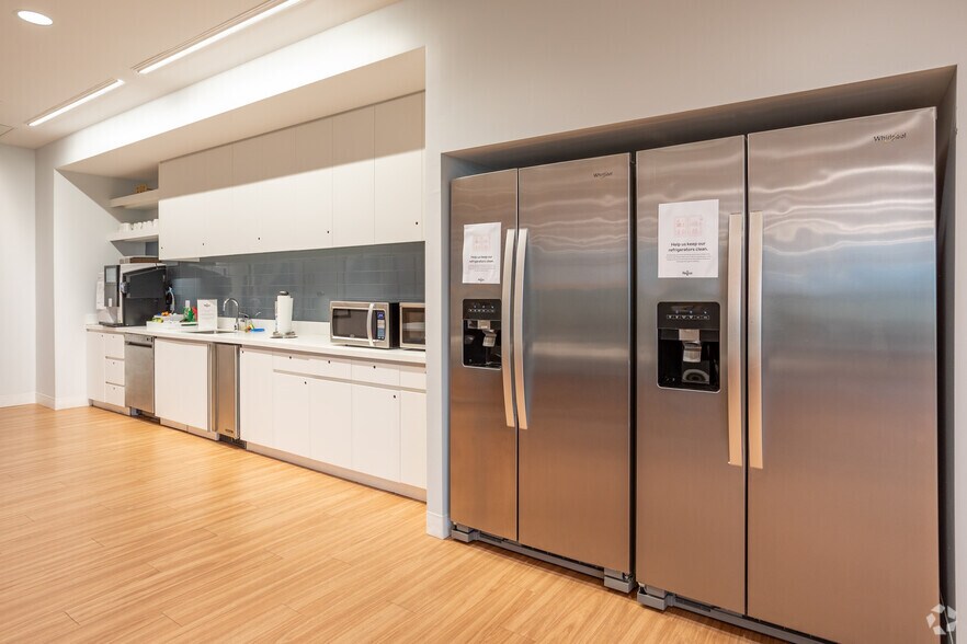 More Photos Of 2530 Meridian Pky, Durham Coworking Space