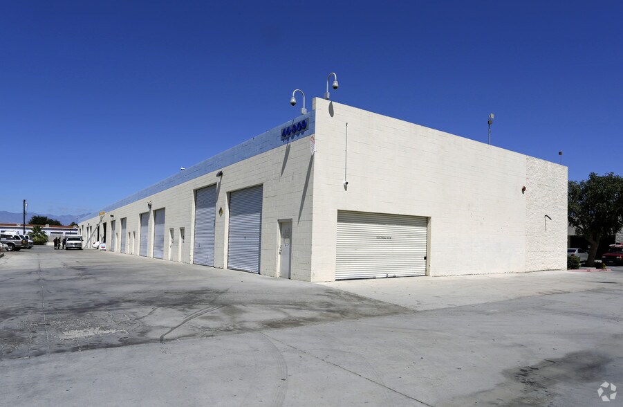More Photos Of 44909 Golf Center Pky, Indio Warehouse For Lease