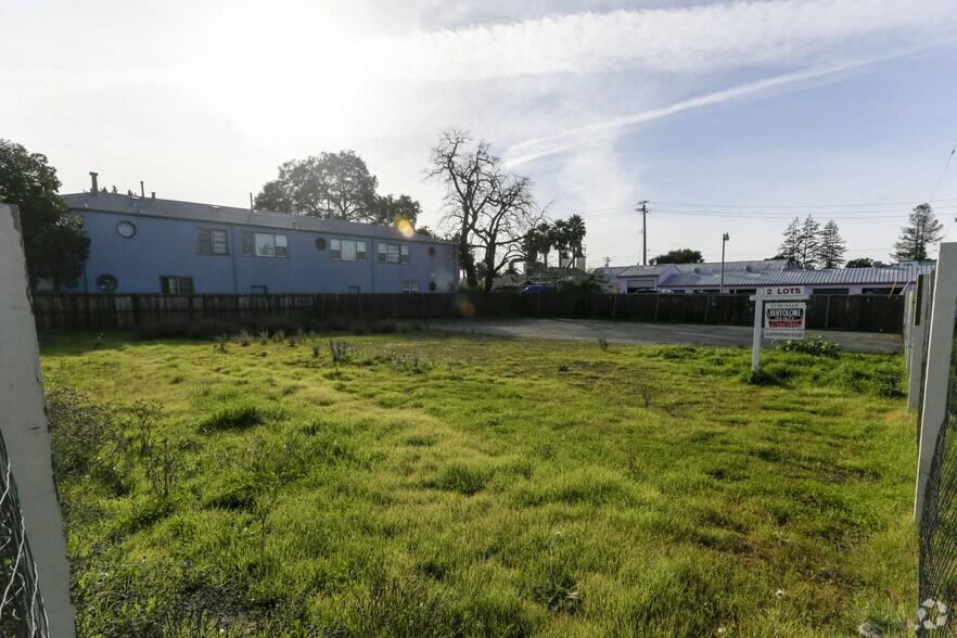 Primary Photo Of 112-116 College Ave, Santa Rosa Land For Sale