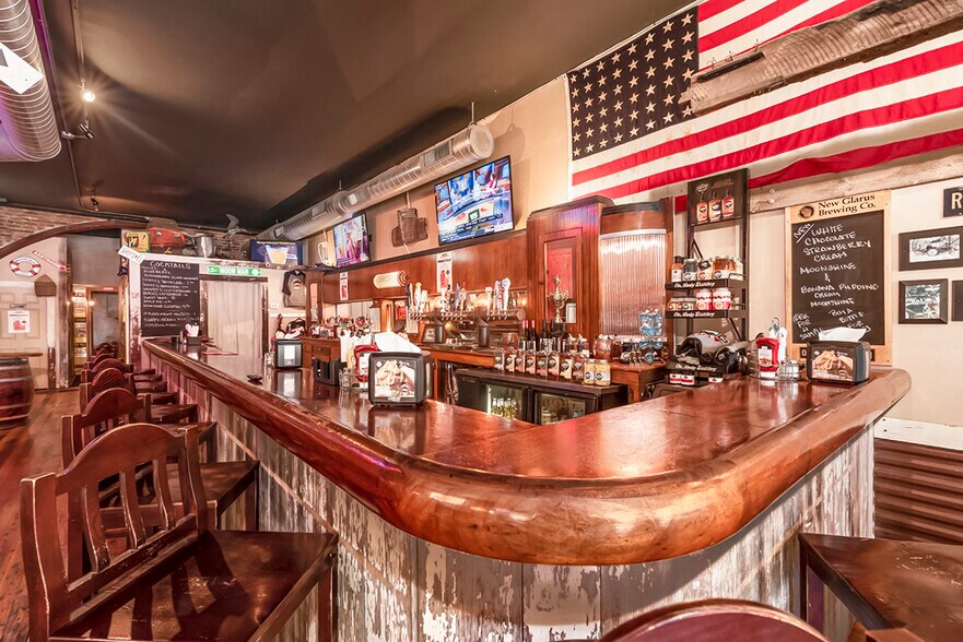 More Photos Of 1607-1609 10th St, Monroe General Retail For Sale