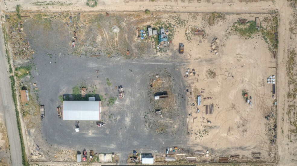 More Photos Of 1810 Lake St, Silver Springs Warehouse For Lease