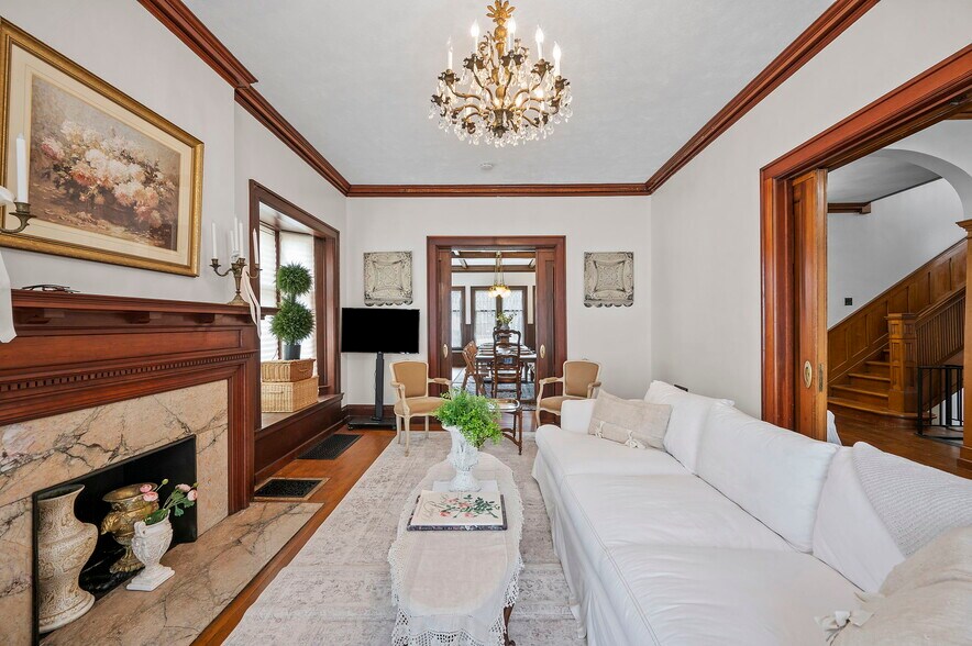 More Photos Of 610 W Washington St, Sandusky Specialty For Sale