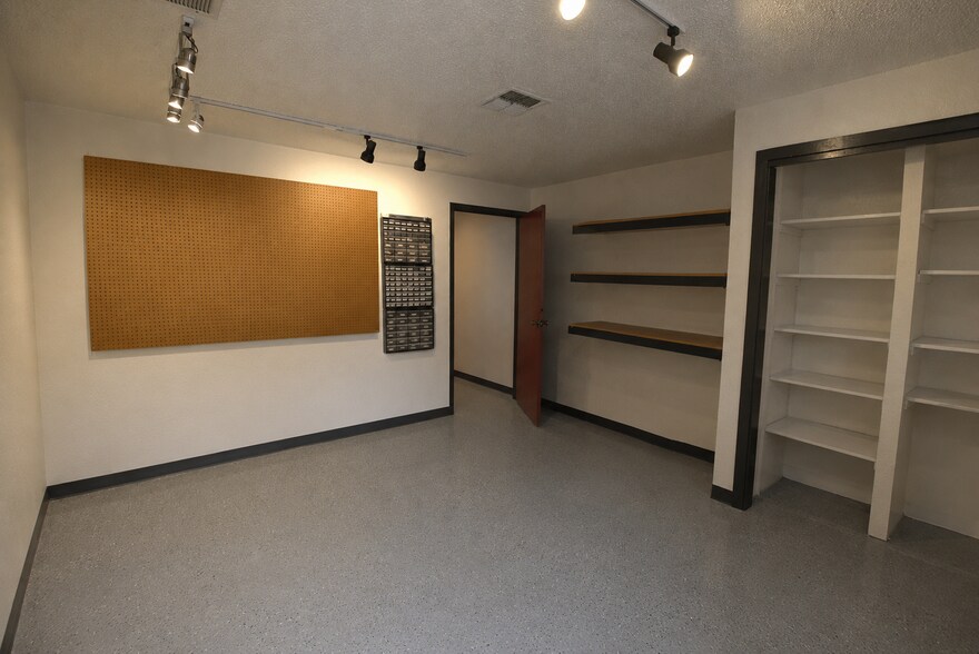 More Photos Of 3201 Northwest Ave, Bellingham Unknown For Lease