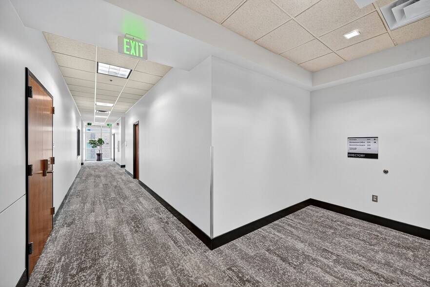 More Photos Of 9399 Crown Crest Blvd, Parker Medical For Lease