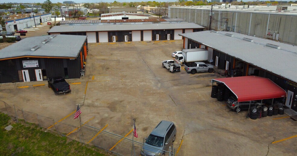 More Photos Of 13200 Hempstead Hwy, Houston Unknown For Lease