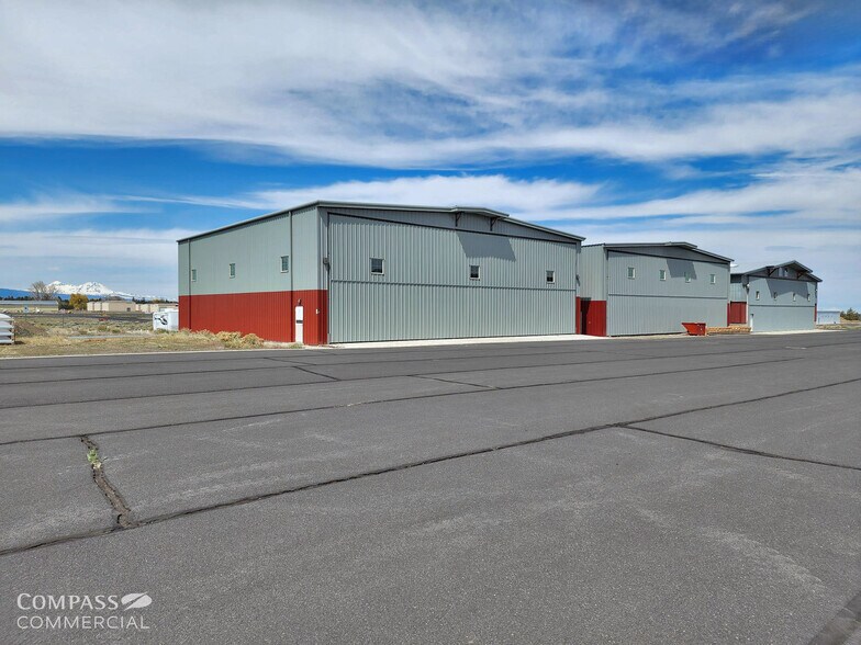 More Photos Of 63205 Gibson Air Rd, Bend Airplane Hangar For Sale