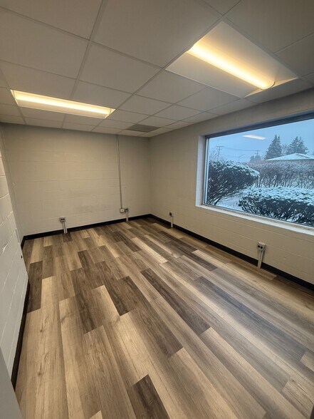 More Photos Of 4901 W 115th St, Alsip Warehouse For Lease