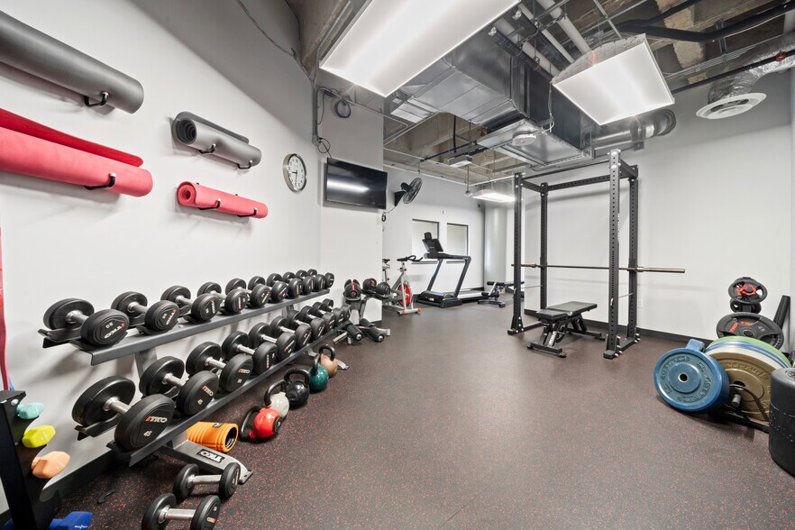 More Photos Of 7620 Guadalupe St, Austin Office For Lease