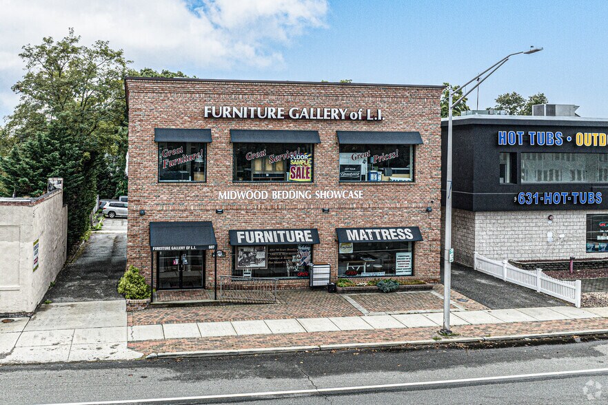 More Photos Of 607 Sunrise Hwy, Bellmore Storefront Retail Office For Sale