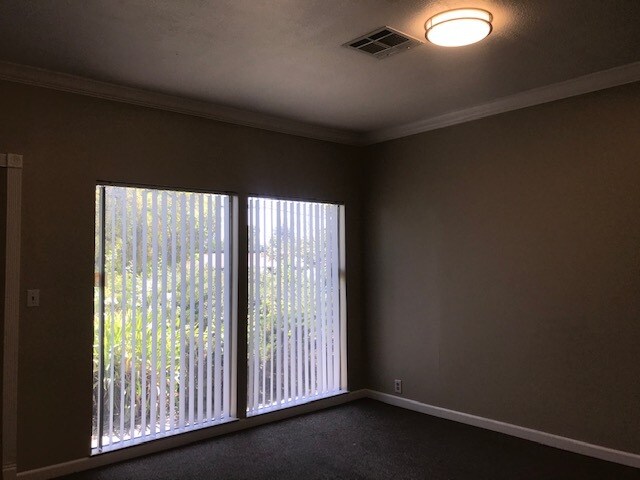 More Photos Of 6617 Madison Ave, Carmichael Office For Lease