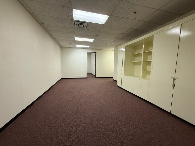 More Photos Of 619 N Grant Ave, Odessa Office Residential For Sale