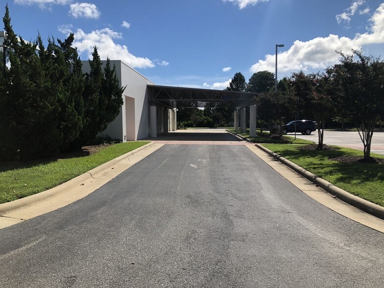 More Photos Of 112 Corporate Dr, Elizabeth City Office For Sale