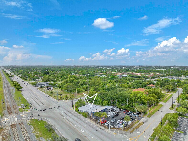 More Photos Of 3311 N Dixie Hwy, Pompano Beach Freestanding For Lease