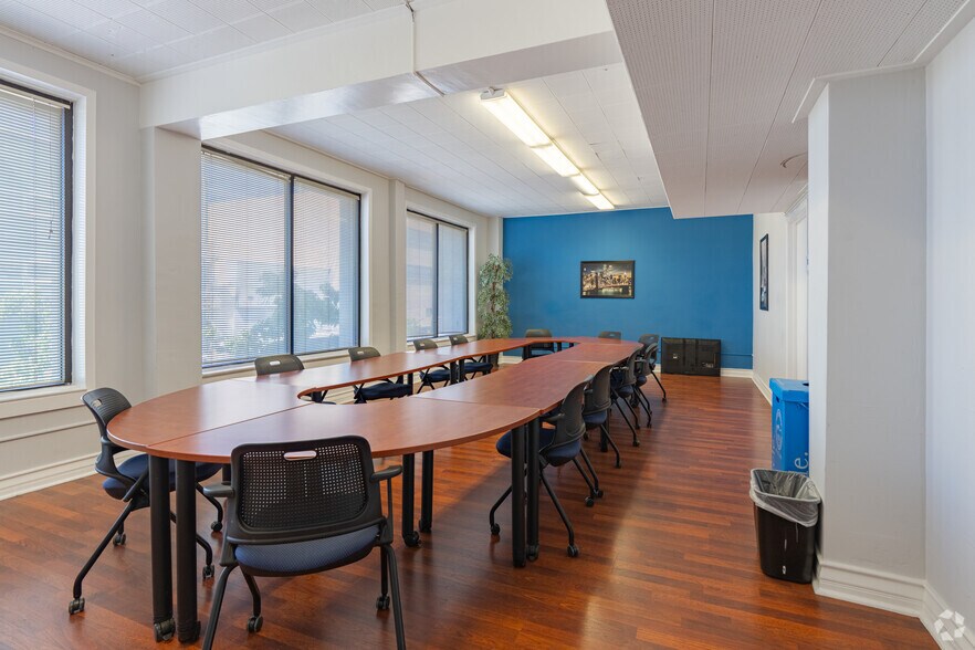 More Photos Of 1527 19th St, Bakersfield Medical For Lease