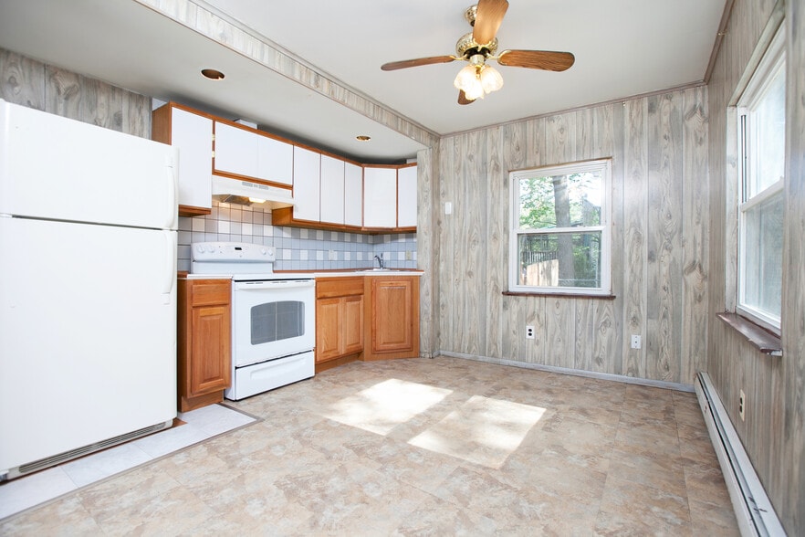 More Photos Of 1887 Joshuas Path, Central Islip Apartments For Sale