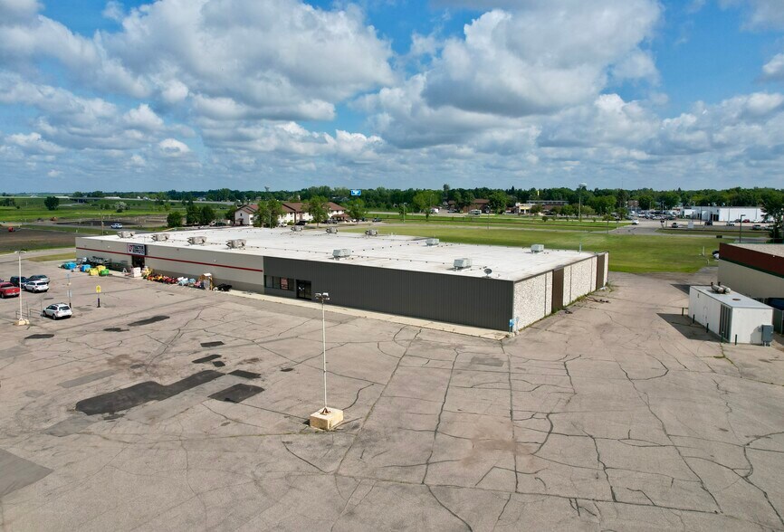 More Photos Of 1202 4th Ave S, Wahpeton Freestanding For Sale