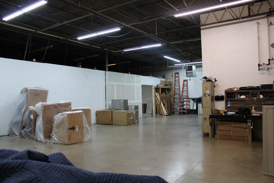 More Photos Of 3910 W Camp Wisdom Rd, Dallas Storefront For Sale