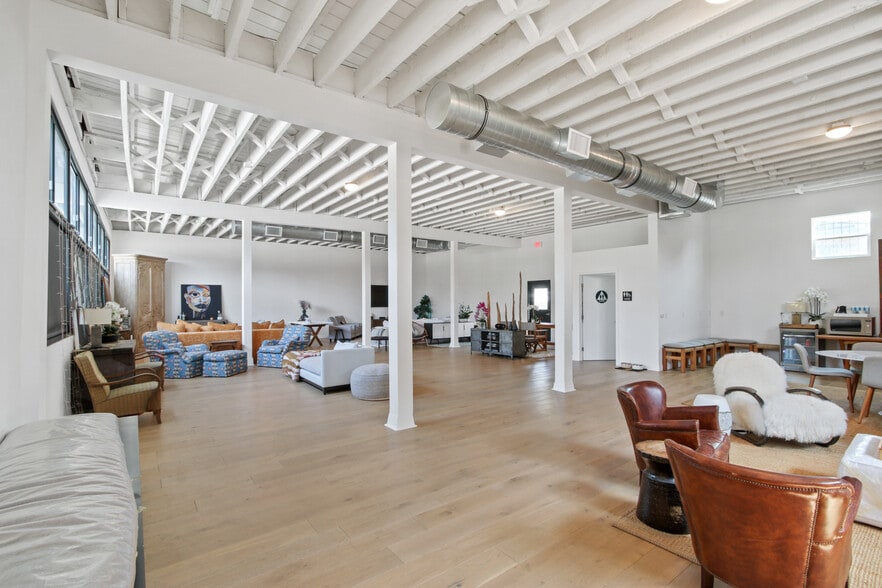 More Photos Of 2331 4th St, Santa Monica Freestanding For Sale