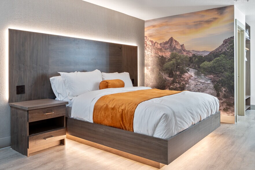 More Photos Of 245 N Red Cliffs Dr, St George Hotel For Sale