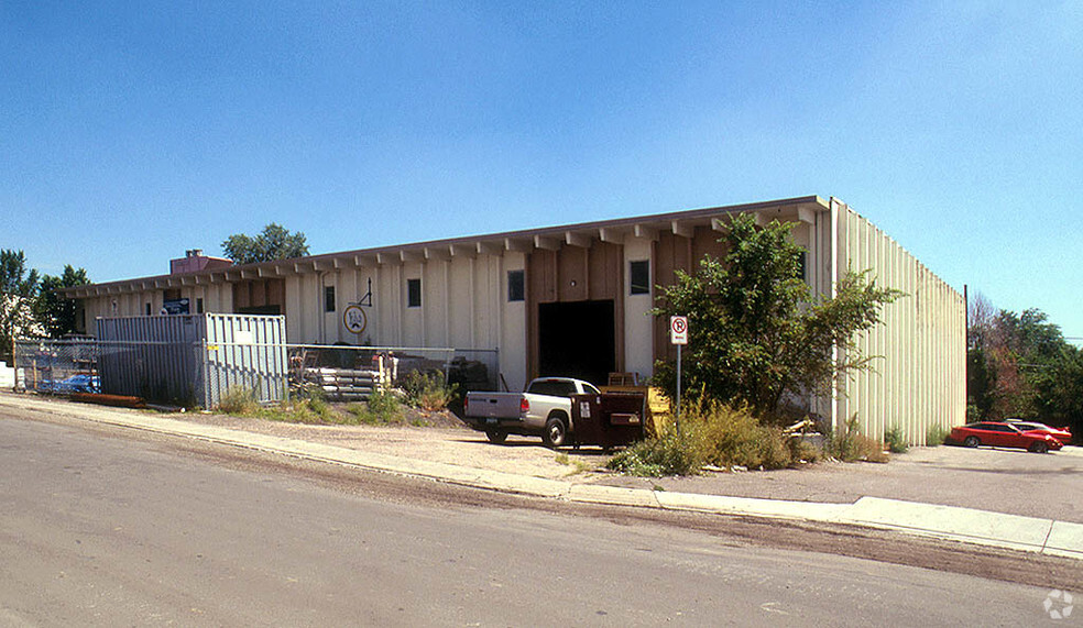 Primary Photo Of 3030-3040 S Vallejo St, Englewood Warehouse For Sale