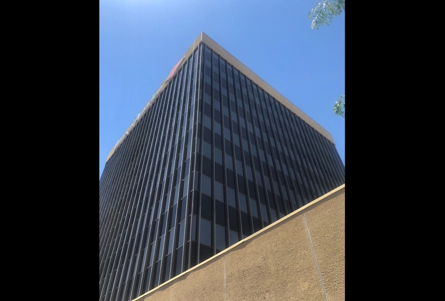 More Photos Of 1430 Truxtun Ave, Bakersfield Office For Lease