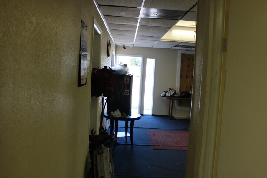 More Photos Of 1723 S Missouri Ave, Clearwater Unknown For Lease