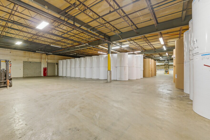 More Photos Of 424 E Oshkosh St, Ripon Manufacturing For Sale