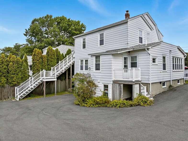 More Photos Of 177-179 Massachusetts Ave, North Andover Apartments For Sale
