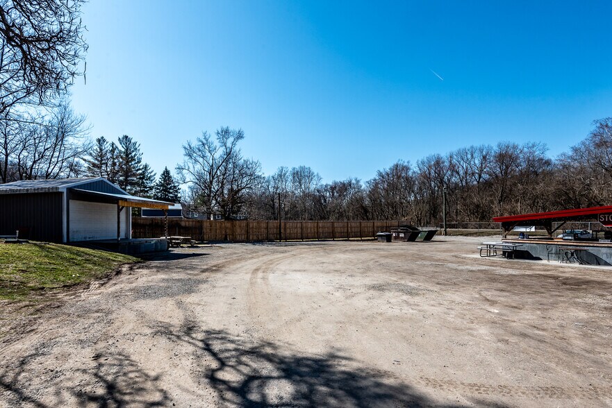 More Photos Of 5527 Oregonia Rd, Oregonia Restaurant For Sale