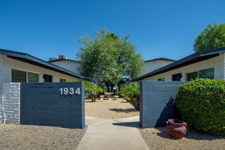More Photos Of 1934 E Fairmount Ave, Phoenix Apartments For Sale