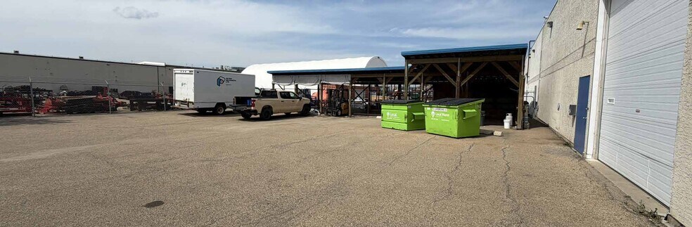 More Photos Of 12180 152nd St NW, Edmonton Warehouse For Lease