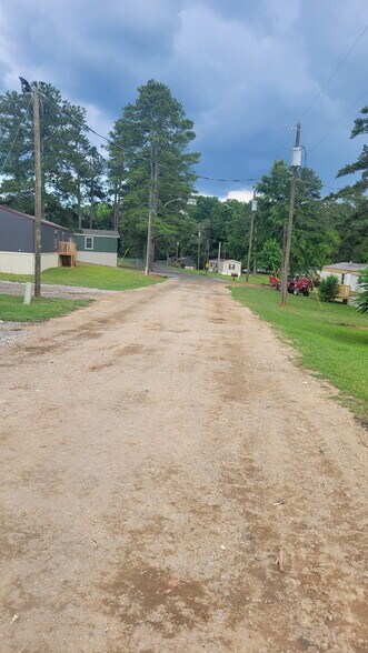 More Photos Of 106 Woodlawn Dr, Abbeville Manufactured Housing Mobile Home Park For Sale