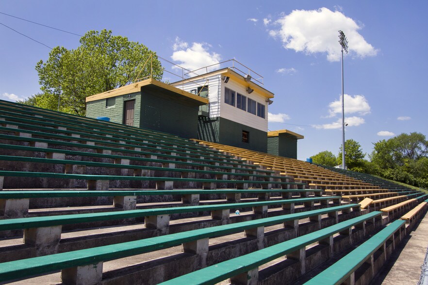 More Photos Of 9001 James A Reed Rd, Kansas City Schools For Sale