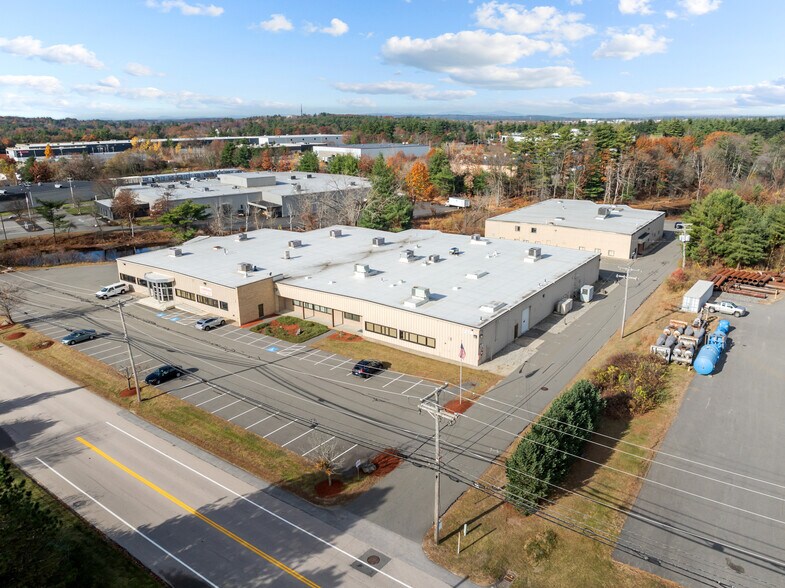 More Photos Of 11 Executive Dr, Hudson Light Manufacturing For Sale