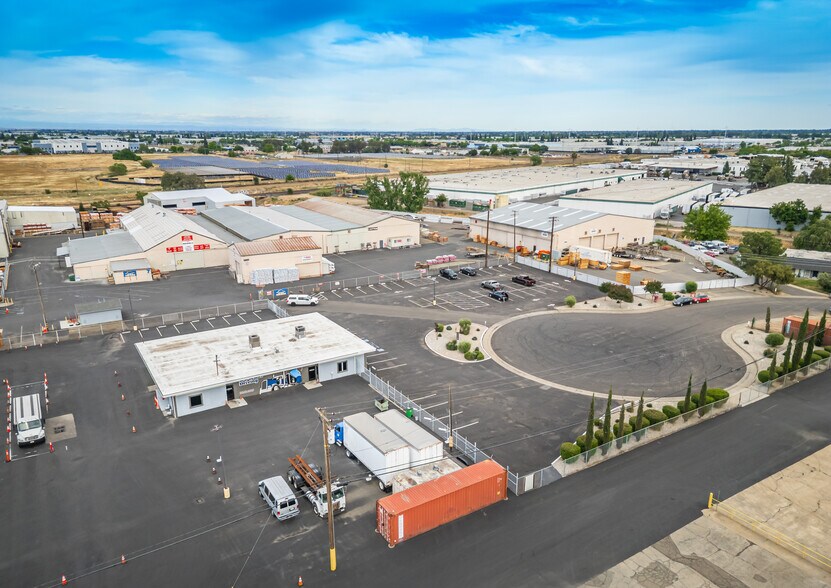 More Photos Of 8180 Industrial Pky, Sacramento Industrial For Lease