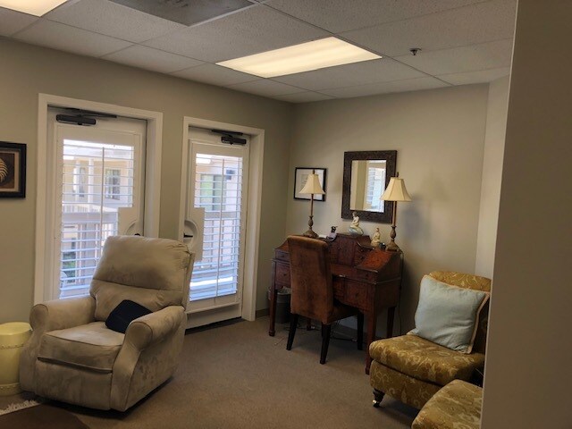 More Photos Of 1220-1244 University Dr, Menlo Park Medical For Lease