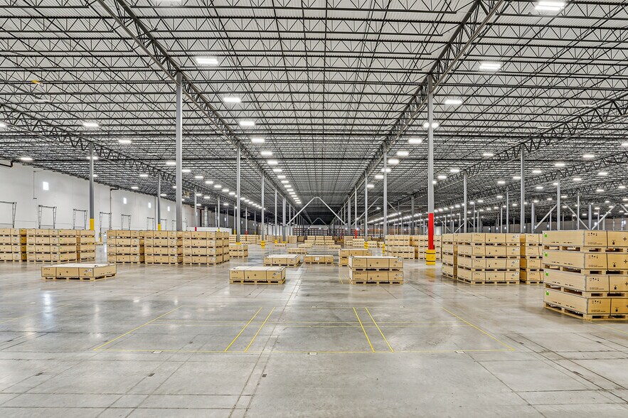 More Photos Of CR 500 E & Albert S White Dr, Whitestown Industrial For Sale