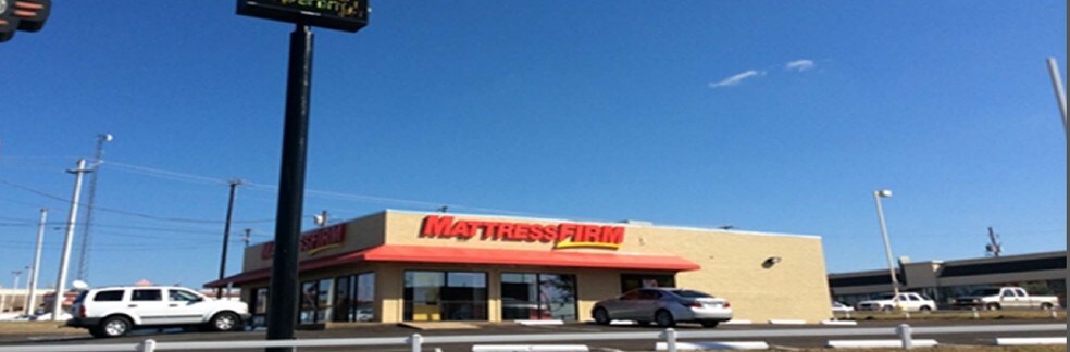 More Photos Of 2119 E Southeast Loop 323, Tyler Freestanding For Lease