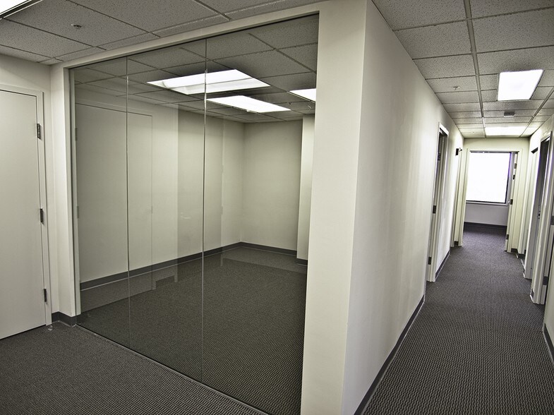 More Photos Of 51 Monroe St, Rockville Office For Lease