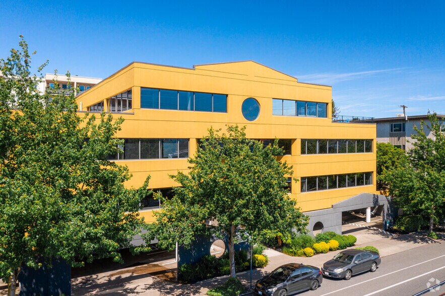 More Photos Of 936 N 34th St, Seattle Office For Lease