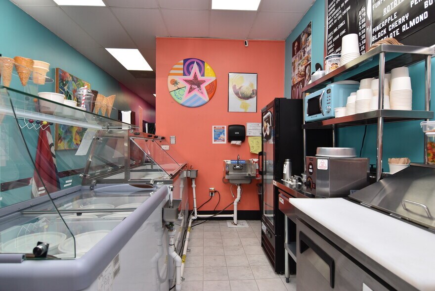 More Photos Of 10 S Walnut St, Milford Restaurant For Sale