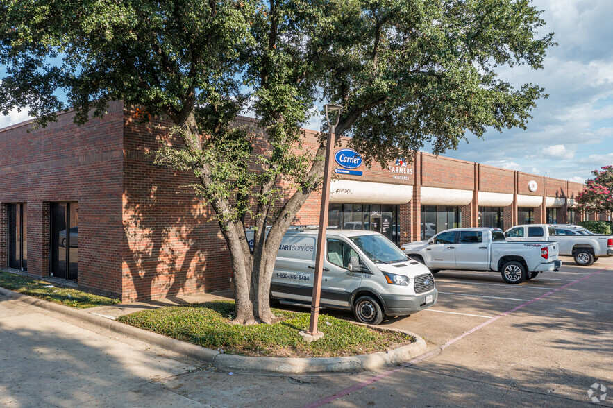 Primary Photo Of 3900-4096 Sandshell Dr, Fort Worth Showroom For Lease