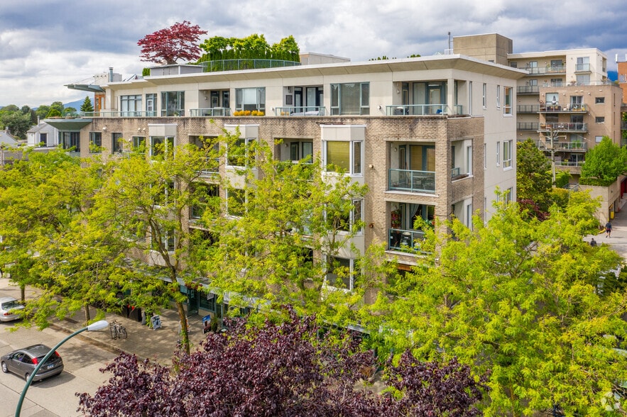 More Photos Of 1835 1st Ave W, Vancouver Apartments For Sale