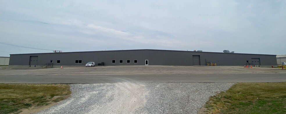 More Photos Of 2200 4th Ave, Seymour Manufacturing For Lease