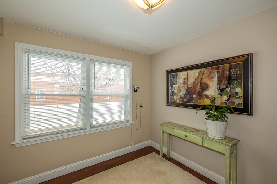 More Photos Of 5275 Broadview Rd, Parma Medical For Sale