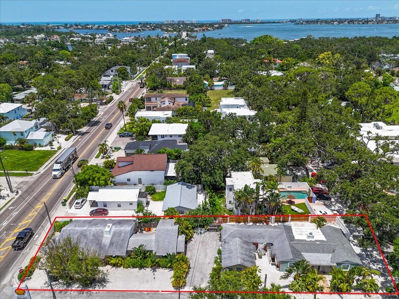 More Photos Of 1760 Wisconsin Ln, Sarasota Multifamily For Sale