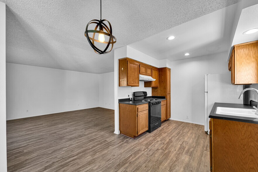More Photos Of 1236 21st St, Santa Monica Apartments For Sale